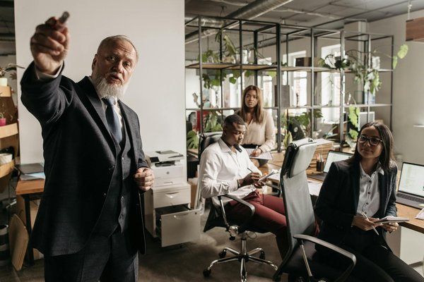 Comment réussir sa transition vers un nouveau secteur d'activité : guide des meilleures pratiques